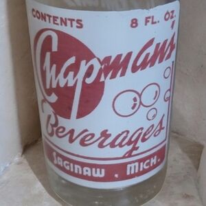 Chapman's Beverages Glass Bottle Vintage Old Saginaw Michigan Pop Soda Liquid